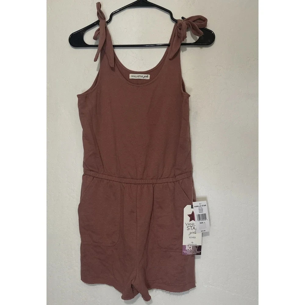 Vanilla Star Girls Romper Size‎ Large With Elastic Waist & Pockets Color Guava